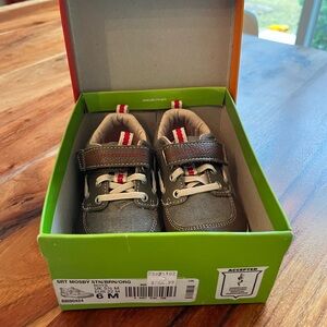 NEW size 6 (toddler) StrideRite brown shoes